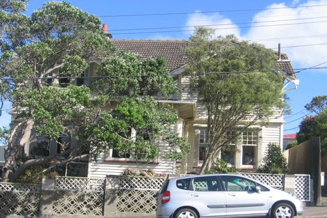 Photo of property in 17 Helen Street, Brooklyn, Wellington, 6021