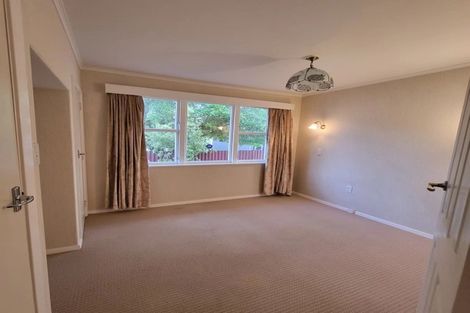 Photo of property in 124 Cambridge Terrace, Fairfield, Lower Hutt, 5011