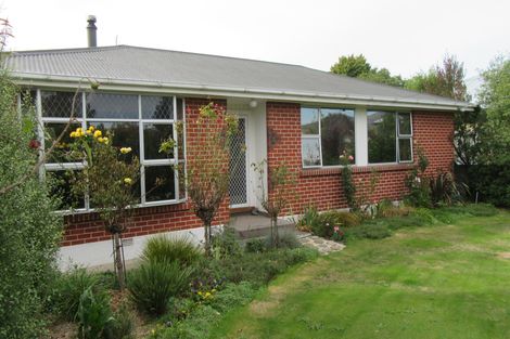 Photo of property in 11 Holmes Street, Waimate, 7924