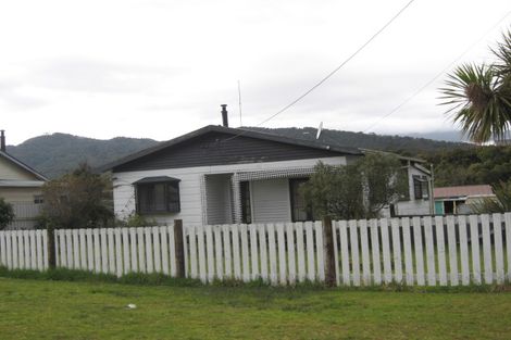 Photo of property in 8 Ranfurly Street, Runanga, 7803