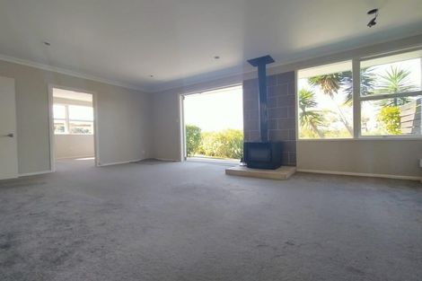 Photo of property in 1/39 St Peters Street, Northcote, Auckland, 0627