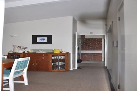 Photo of property in 64 Beach Road, Pahurehure, Papakura, 2113