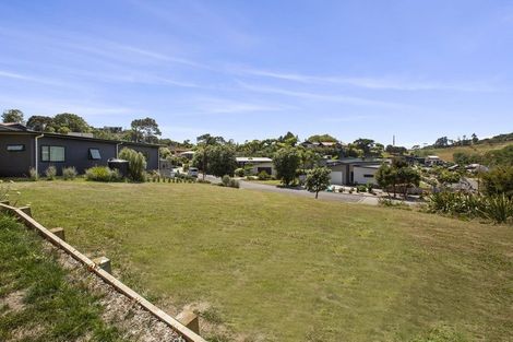 Photo of property in 1 Harakeke Place, Raglan, 3225