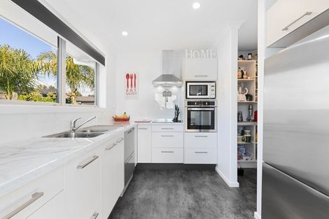 Photo of property in 16 Benmore Crescent, Pyes Pa, Tauranga, 3112