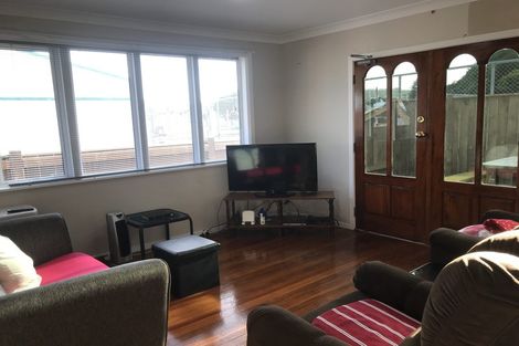 Photo of property in 135 Miramar Avenue, Miramar, Wellington, 6022