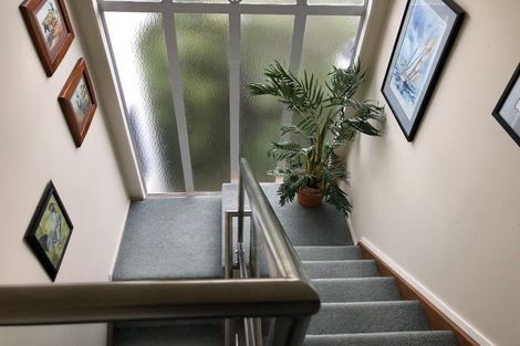 Photo of property in 4 Portal Place, Murrays Bay, Auckland, 0630