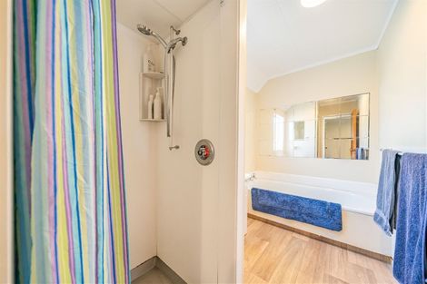 Photo of property in 8 Mchattie Lane, Clouston Park, Upper Hutt, 5018