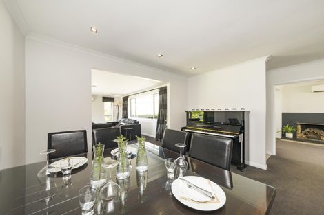 Photo of property in 34 Churchill Avenue, Hokowhitu, Palmerston North, 4410