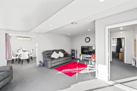 Photo of property in 1/310 Main North Road, Redwood, Christchurch, 8051