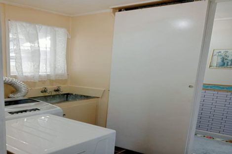 Photo of property in 11 Iredale Road, Hawera, 4610