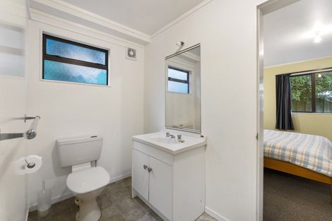 Photo of property in 2/11 Kereru Street, Two Mile Bay, Taupo, 3330