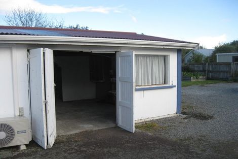 Photo of property in 14 Humphries Street, Greytown, 5712