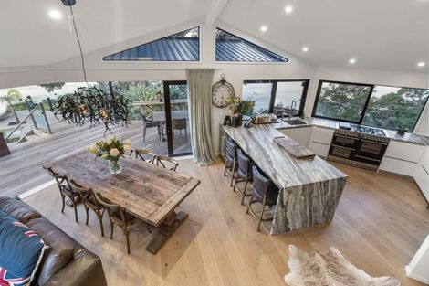 Photo of property in 86 Vipond Road, Stanmore Bay, Whangaparaoa, 0932