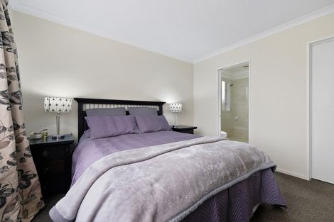 Photo of property in 19 Pounamu Place, Pegasus, 7612