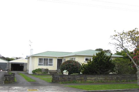 Photo of property in 5 Turakina Street, Merrilands, New Plymouth, 4312
