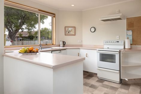 Photo of property in 37 Karina Crescent, Redwoodtown, Blenheim, 7201