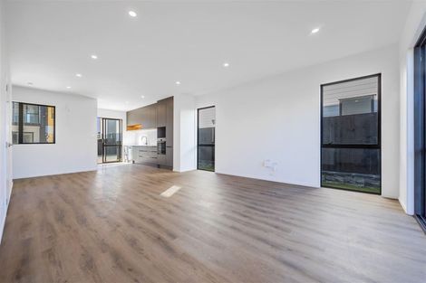 Photo of property in 14 Whakato Avenue, Kumeu, 0810