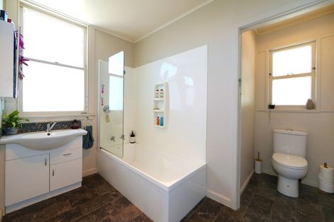 Photo of property in 30 Kawera Road, Pukehamoamoa, Hastings, 4179