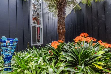 Photo of property in 118 Ngarara Road, Waikanae, 5036