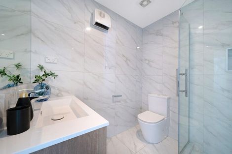 Photo of property in 24b Pipitea Place, Massey, Auckland, 0614