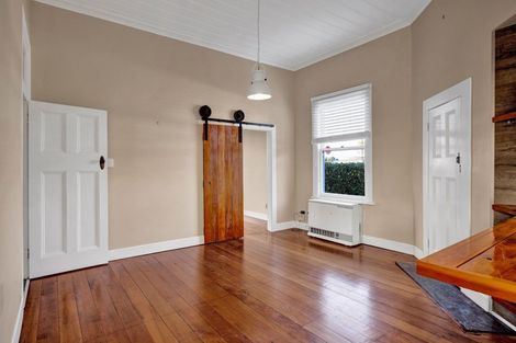 Photo of property in 120 Manawapou Road, Hawera, 4610