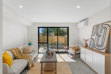 Photo of property in 2/7 Gresford Street, Edgeware, Christchurch, 8013