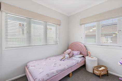 Photo of property in 1/26 Queen Street, Papakura, 2110