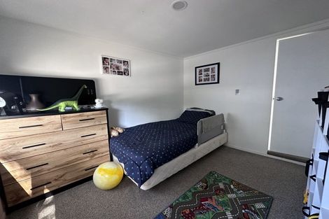 Photo of property in 4 Centreway Road, Orewa, 0931