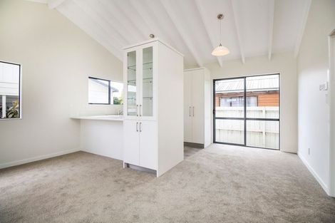 Photo of property in 14a Chelsea Avenue, Otahuhu, Auckland, 1062