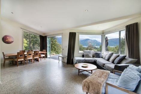 Photo of property in 11 Tall Tree Lane, Mount Creighton, Queenstown, 9371