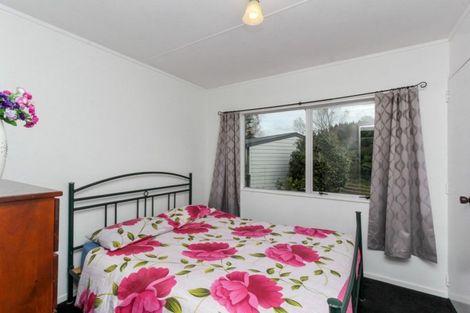 Photo of property in 67 Poplar Grove, Whalers Gate, New Plymouth, 4310