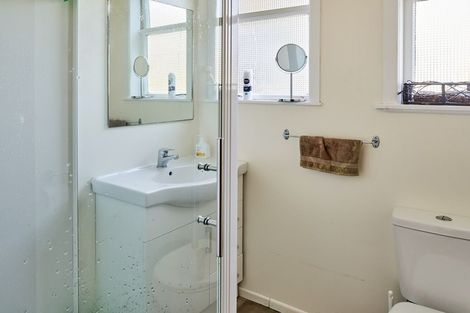 Photo of property in 22 Hinau Street, Tawa, Wellington, 5028