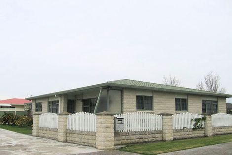 Photo of property in 2/14 Chester Street, Taradale, Napier, 4112