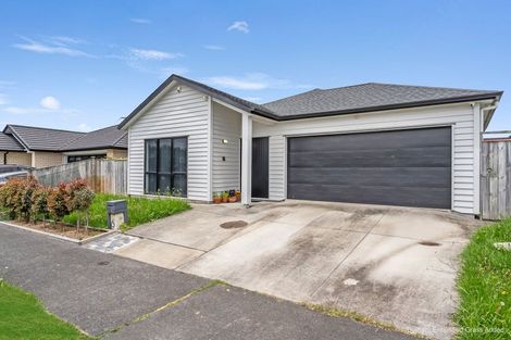 Photo of property in 5 Sapwood Crescent, Takanini, 2110