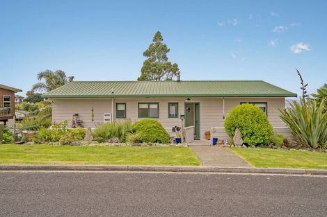 Photo of property in 10 Christa Court, Whitianga, 3510