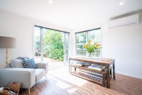 Photo of property in 28 Summerhill Drive, Fitzherbert, Palmerston North, 4410