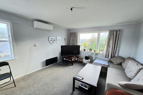 Photo of property in 84 Tiber Street, Island Bay, Wellington, 6023