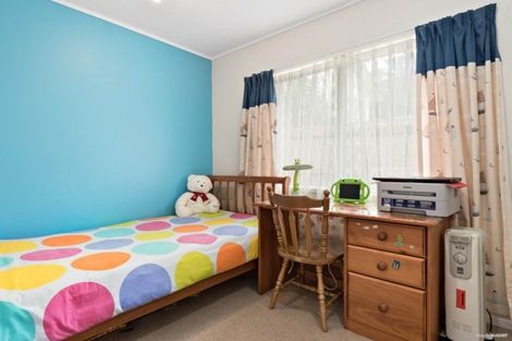 Photo of property in 66a Parrs Cross Road, Henderson, Auckland, 0612