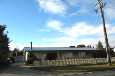 Photo of property in 181 Beacon Point Road, Wanaka, 9305