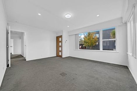 Photo of property in 19 Ribblesdale Road, Henderson, Auckland, 0612
