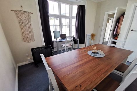 Photo of property in 71 Pirie Street, Mount Victoria, Wellington, 6011