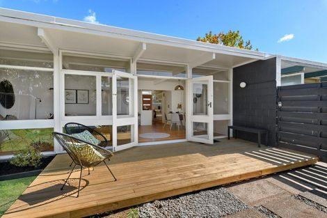 Photo of property in 3/340 Te Atatu Road, Te Atatu South, Auckland, 0610