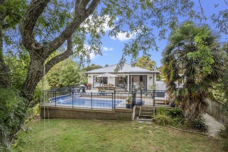 Photo of property in 8 Jays Road, Titirangi, Auckland, 0604