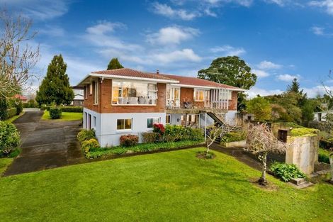 Photo of property in 245 Don Buck Road, Massey, Auckland, 0614