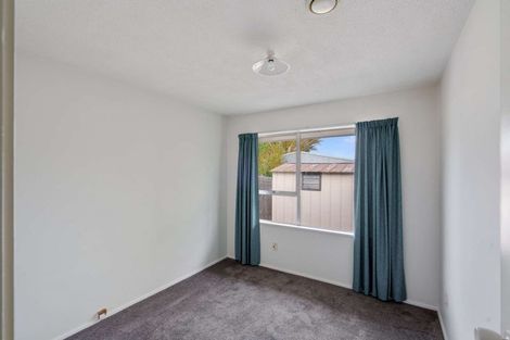 Photo of property in 16 Watson Place, Rangiora, 7400