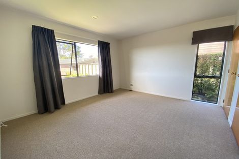 Photo of property in 1/76 Target Road, Totara Vale, Auckland, 0629