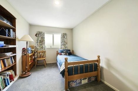 Photo of property in 35 Wood Leigh, Paraparaumu Beach, Paraparaumu, 5032