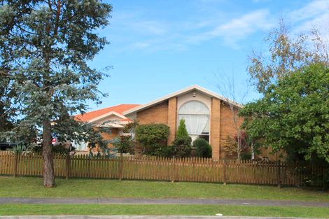 Photo of property in 22 Ambleside Drive, Northpark, Auckland, 2013