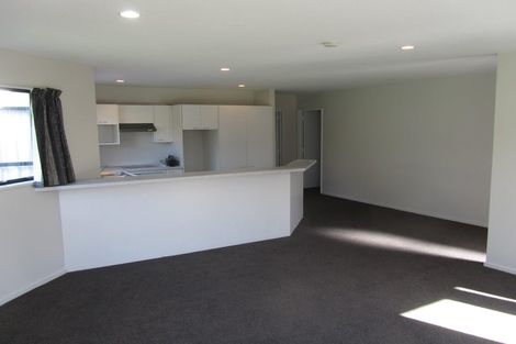 Photo of property in 22a Dunedin Street, Redwood, Christchurch, 8051