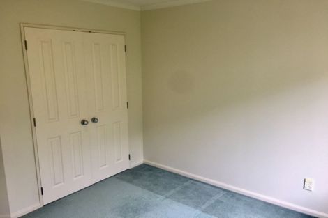 Photo of property in 10 Newry Close, East Tamaki Heights, Auckland, 2016